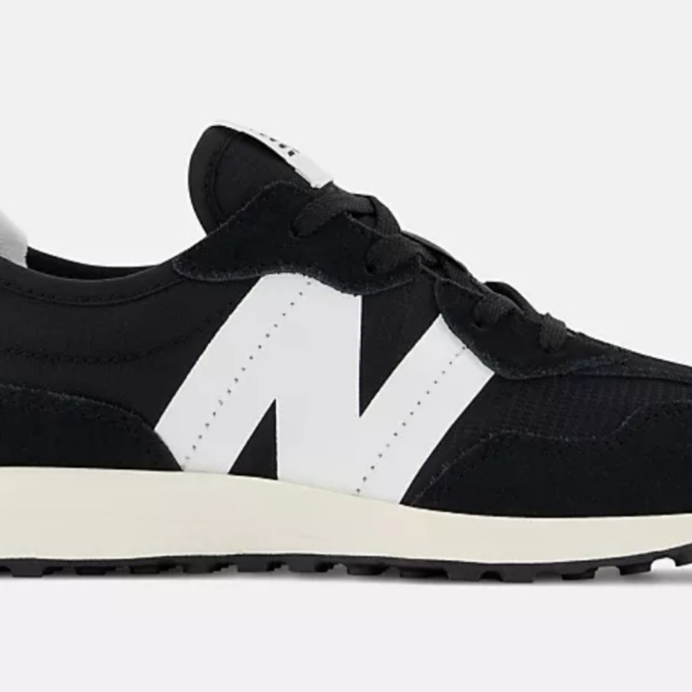 New Authentic New Balance 327 Size 11